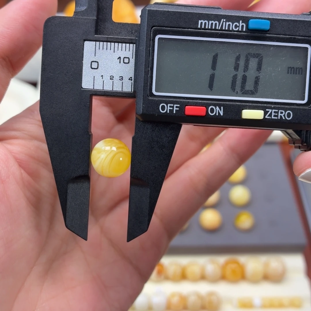 琥珀未镶嵌裸石焦皮11mm