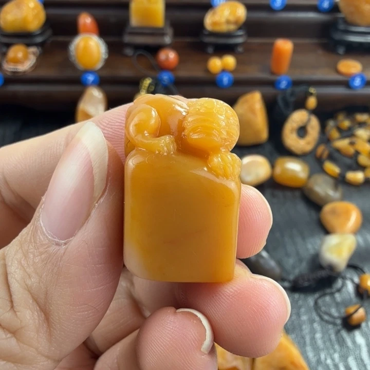 仰***空田黄石田黄石印章