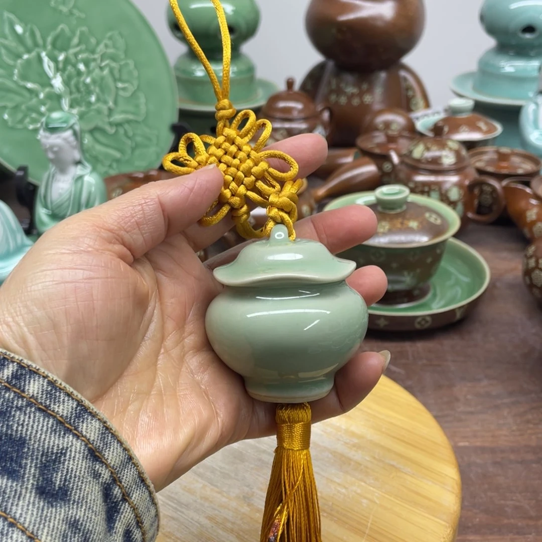 微瑕特价青瓷青瓷