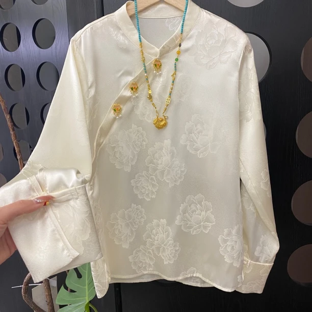 “小粉锁” 私服定制 斜襟改良 2025春新提花上衣