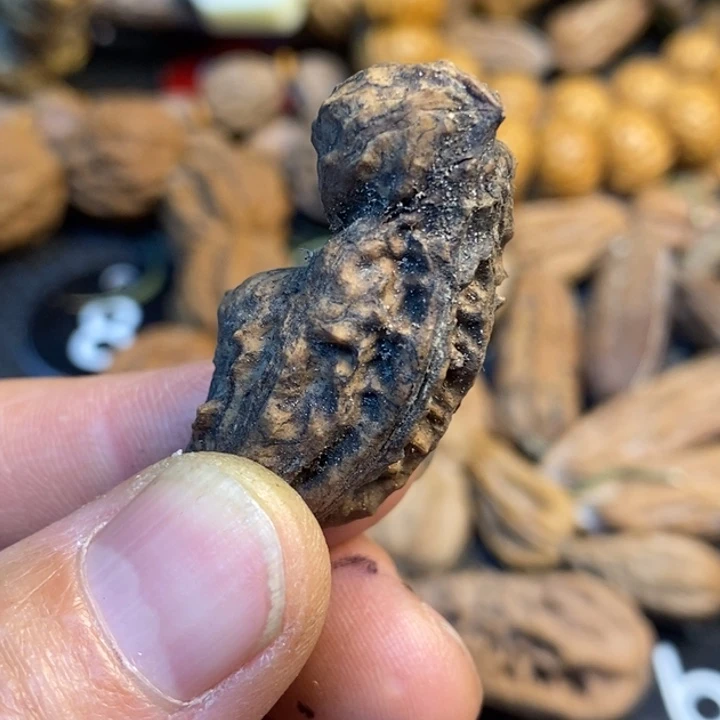 文玩核桃吊坠娜姐89