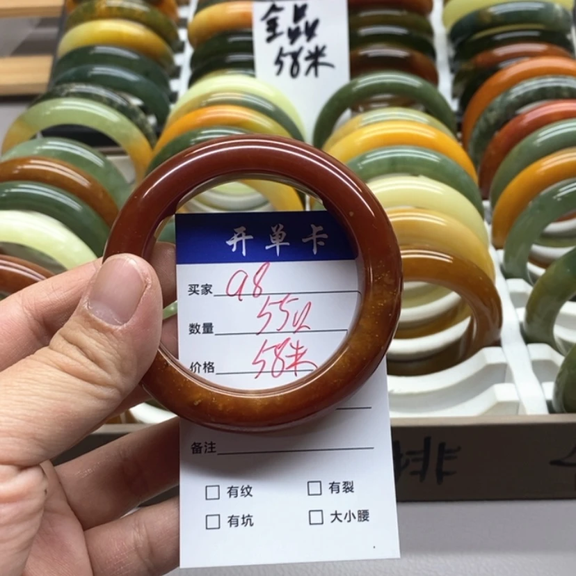 【闪购商品】蛇纹石玉手镯未镶嵌时*人