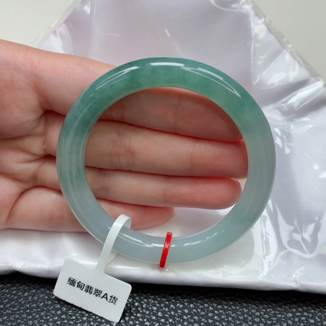 翡翠未镶嵌手镯53圈冰绿起光半山半水009