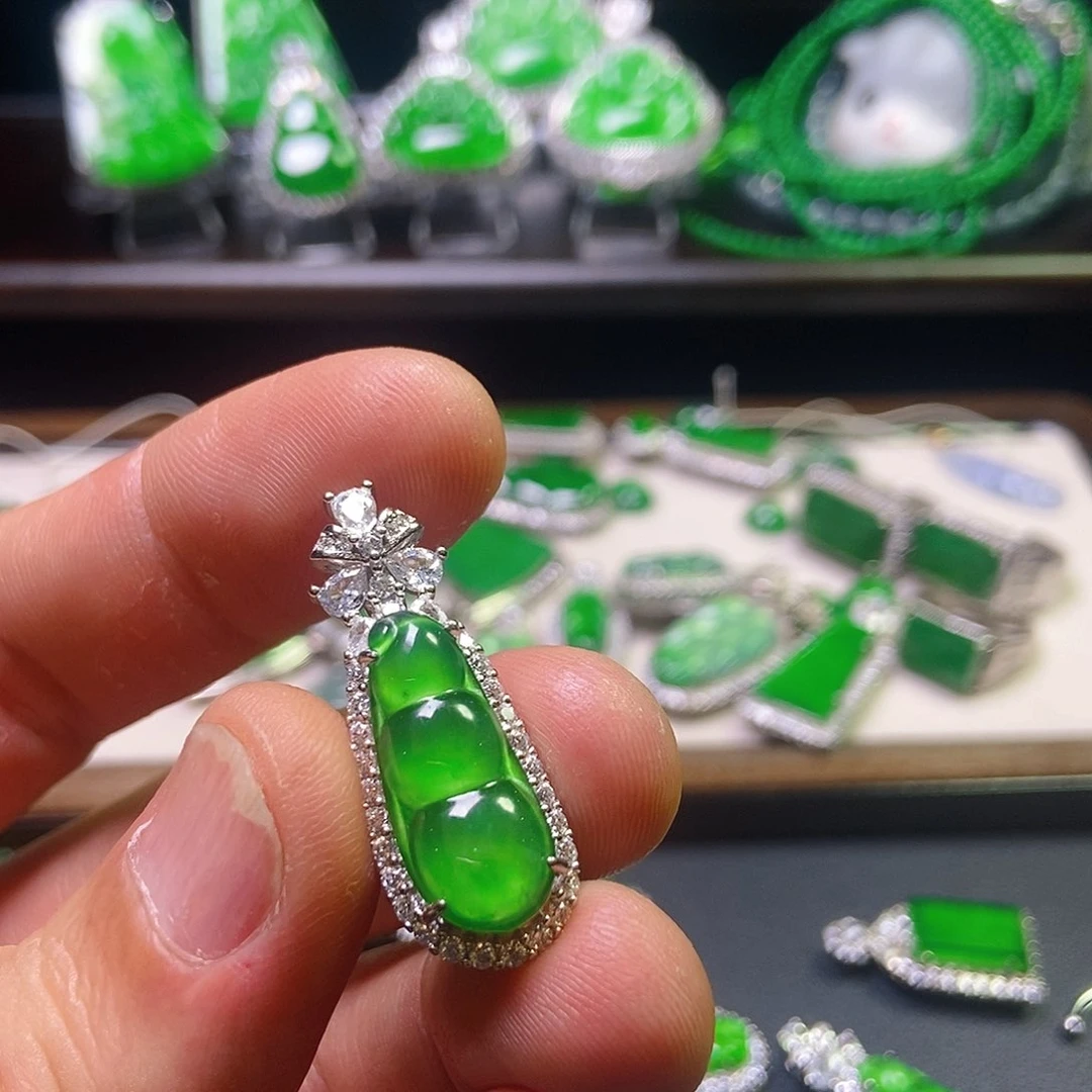 翡翠未镶嵌吊坠(不含链)853吊坠