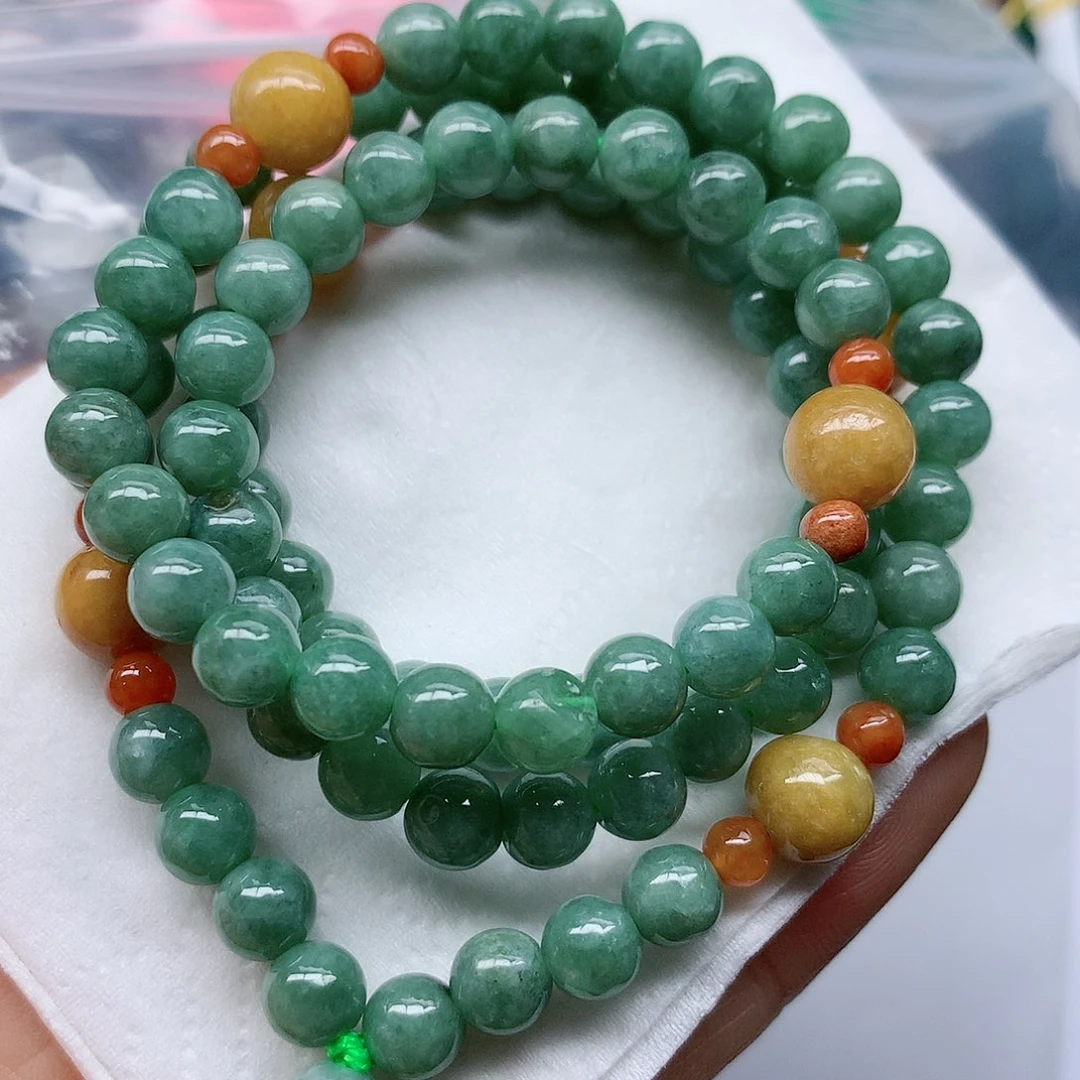 翡翠颈饰未镶嵌手串