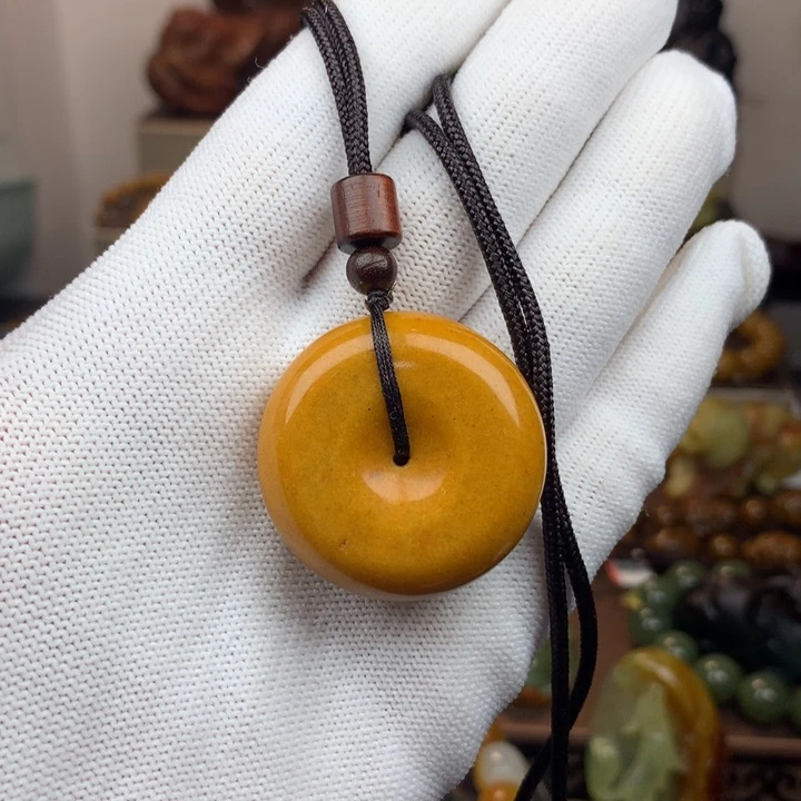 手链未镶嵌岫岩河磨玉（透闪石质玉）