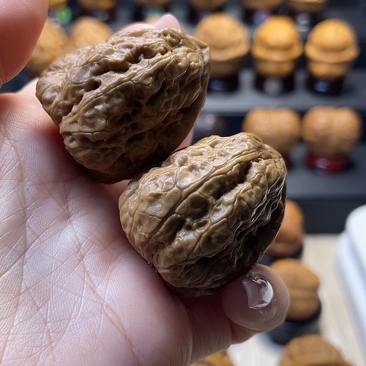 文玩核桃吊坠箭毒蛙36尺9Y