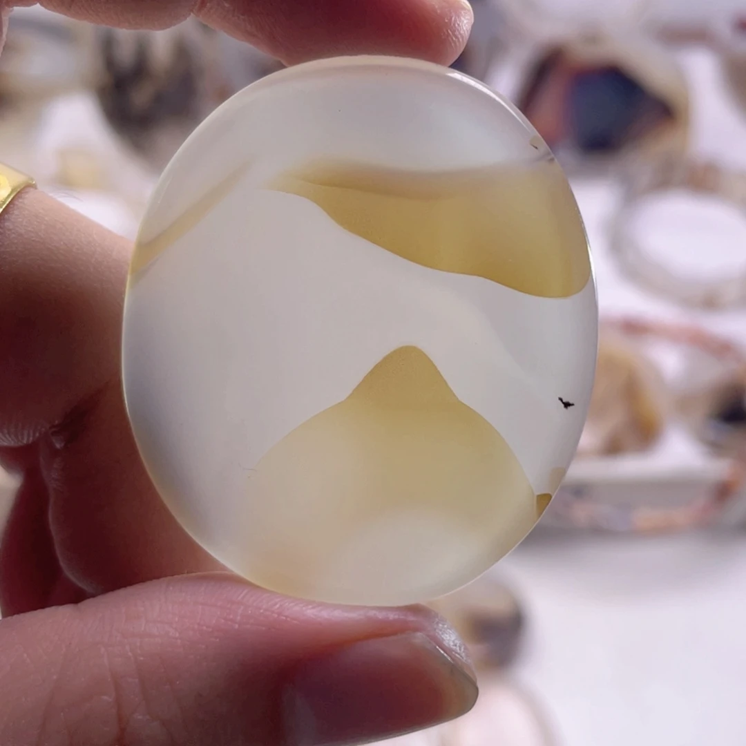 玛瑙/玉髓未镶嵌珠宝奇石