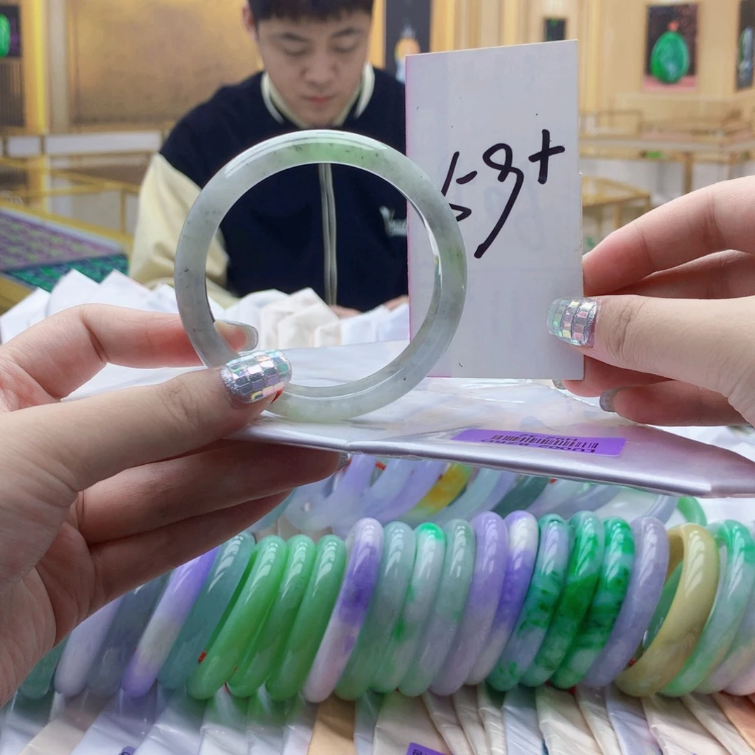 翡翠未镶嵌手镯oo