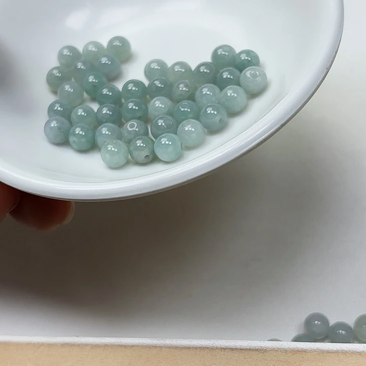 翡翠手链未镶嵌散珠35颗卡6