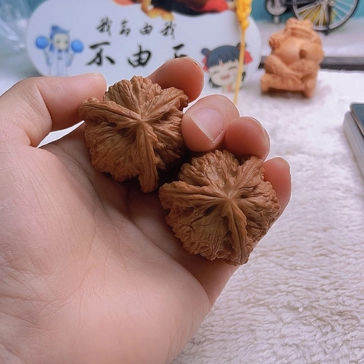 把件文玩核桃透****理三棱