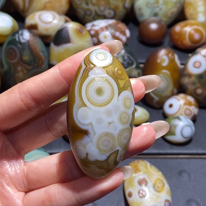 【闪购商品】未镶嵌玛瑙/玉髓珠宝奇石i i