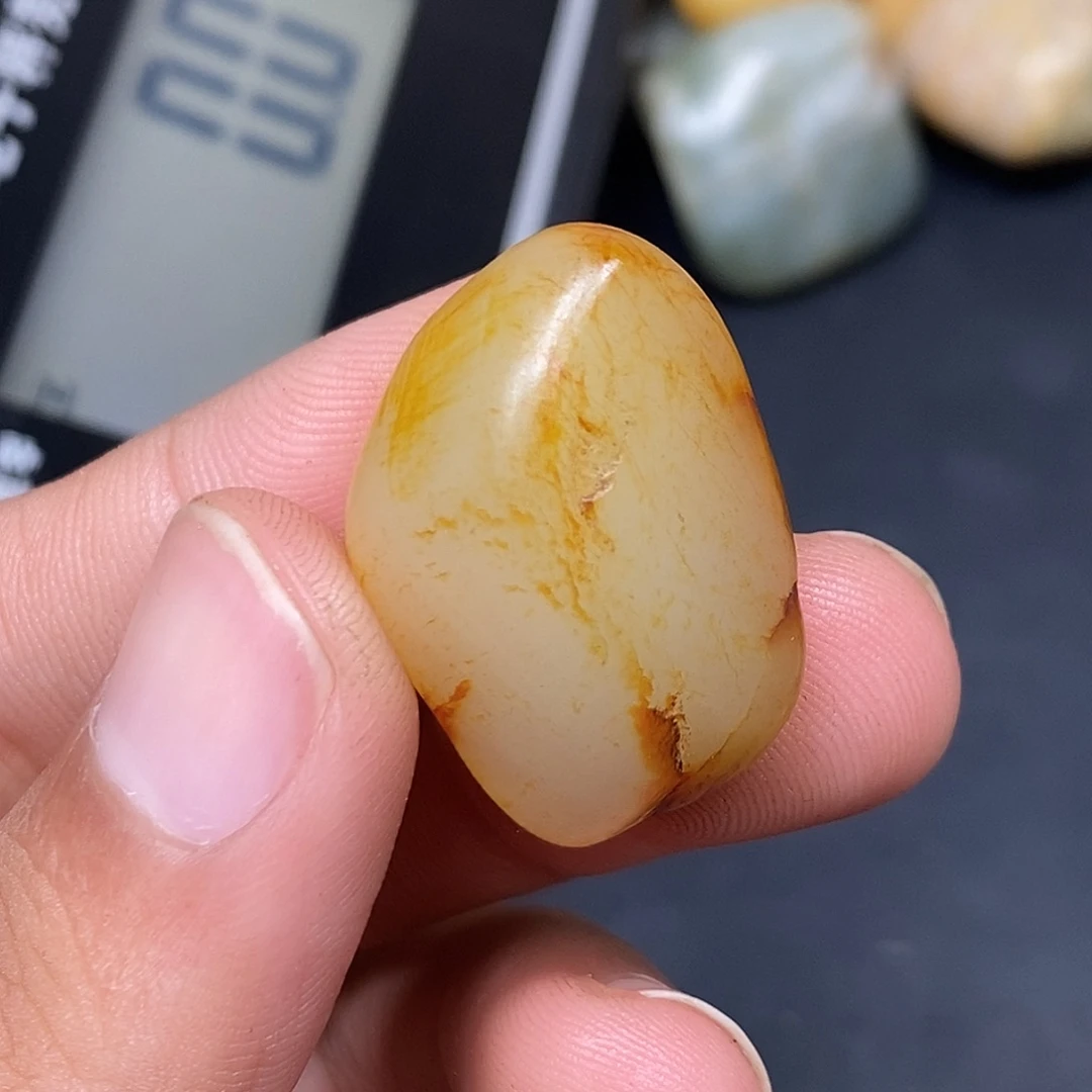 和田玉（糖玉）未镶嵌挂件