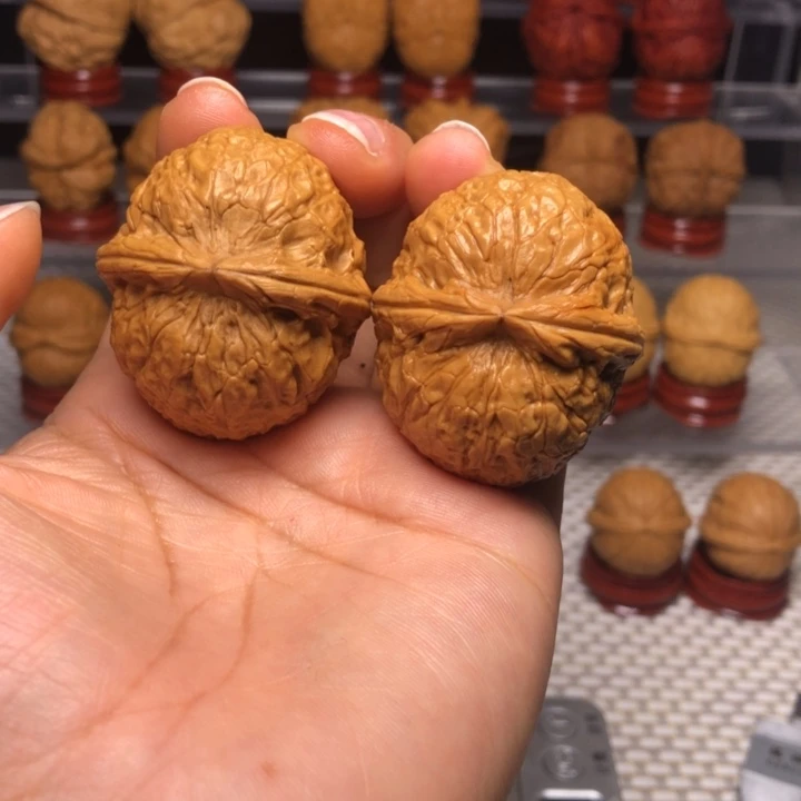 文玩核桃把件18至尊元宝