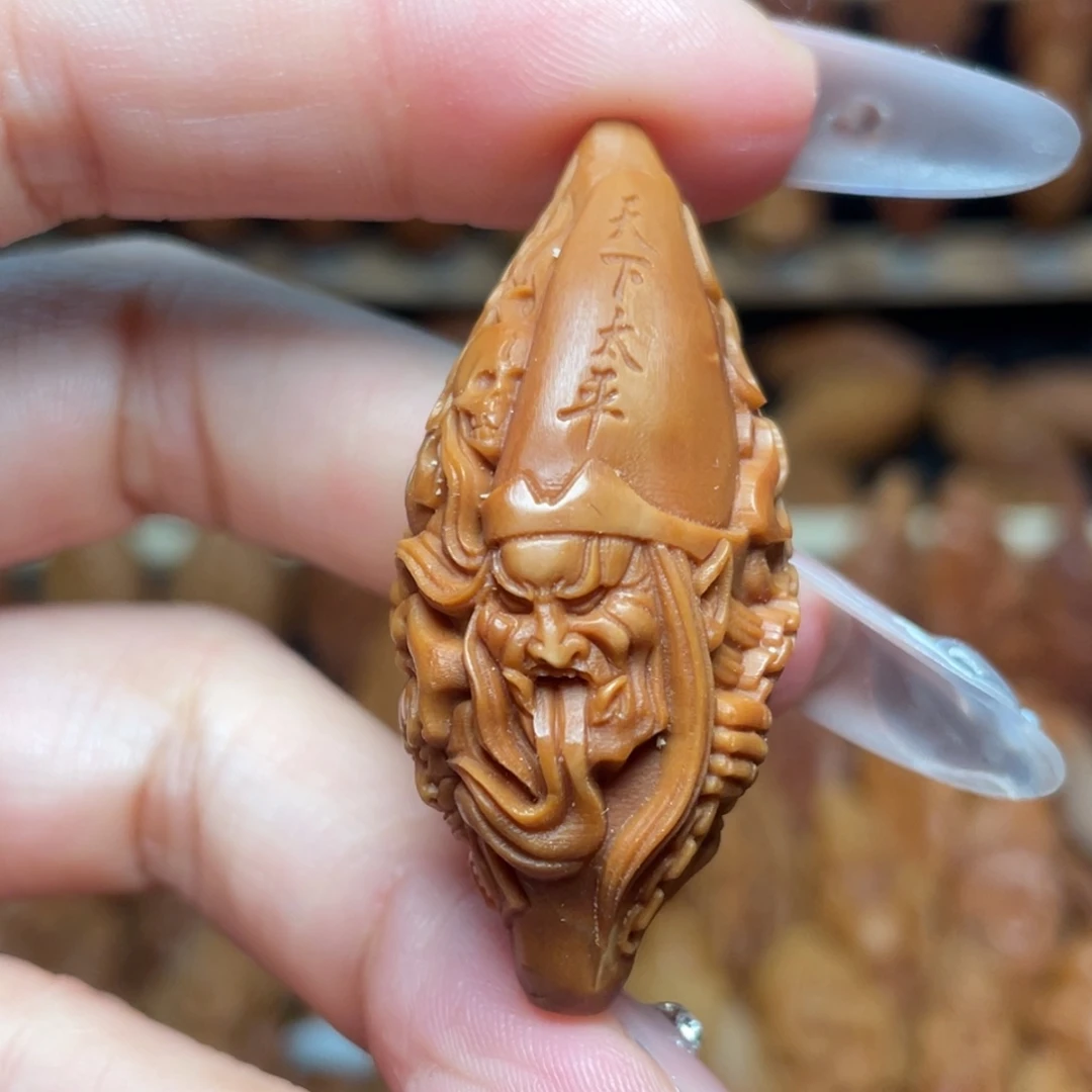 把件橄榄核黑白无常