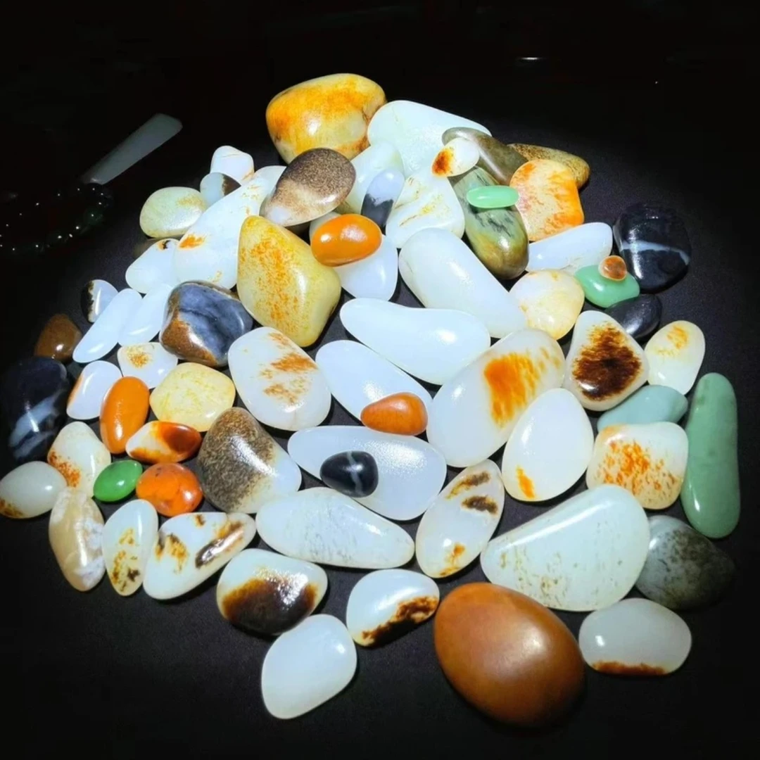 新疆天然奇石一物一拍（孤品讲解颜色大小形状多样性发货）拍一发一