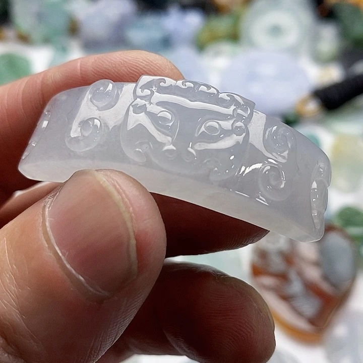 翡翠未镶嵌颈饰仿古手牌