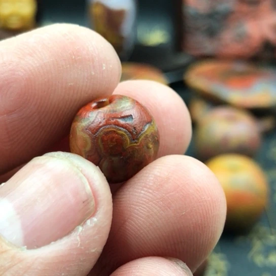 心***态玛瑙/玉髓未镶嵌战国红圆珠配珠配饰