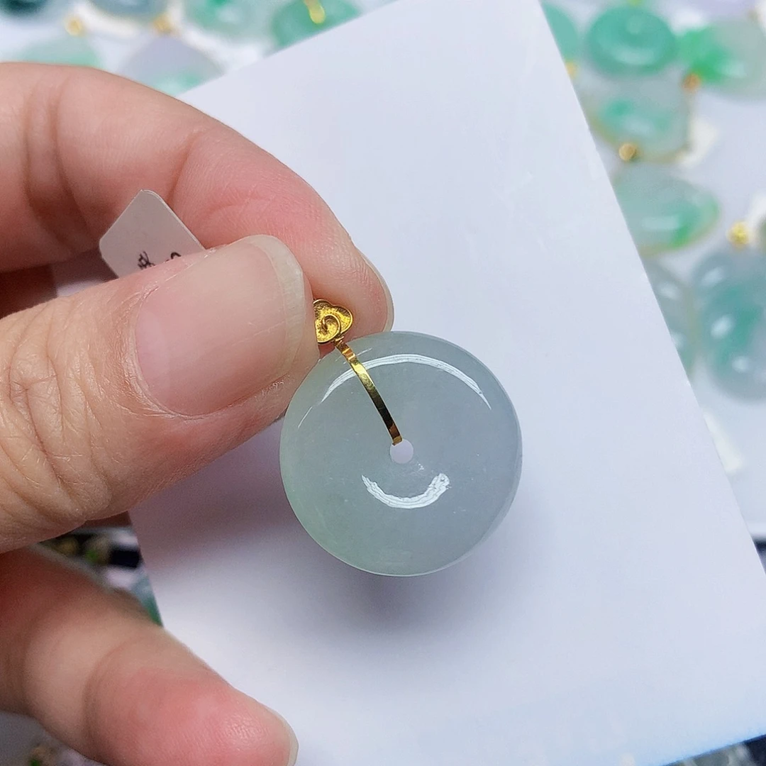 翡翠18K金镶嵌颈饰3677882