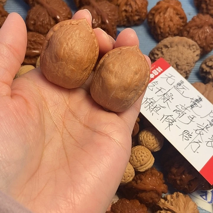 文玩核桃吊坠野生霸王龙