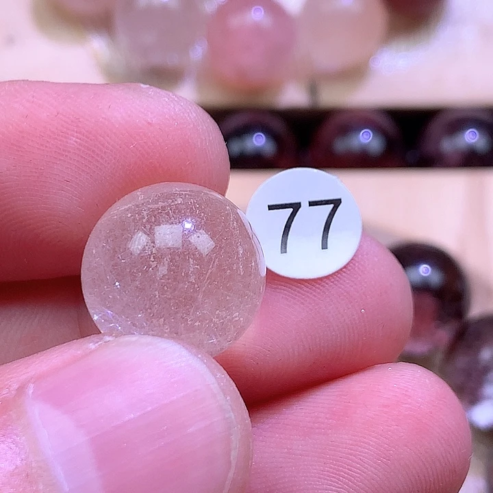 未镶嵌颈饰水晶桃***点