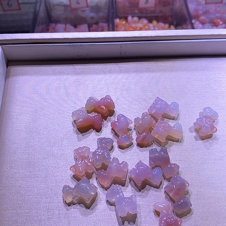 未镶嵌颈饰玛瑙/玉髓生肖马一个