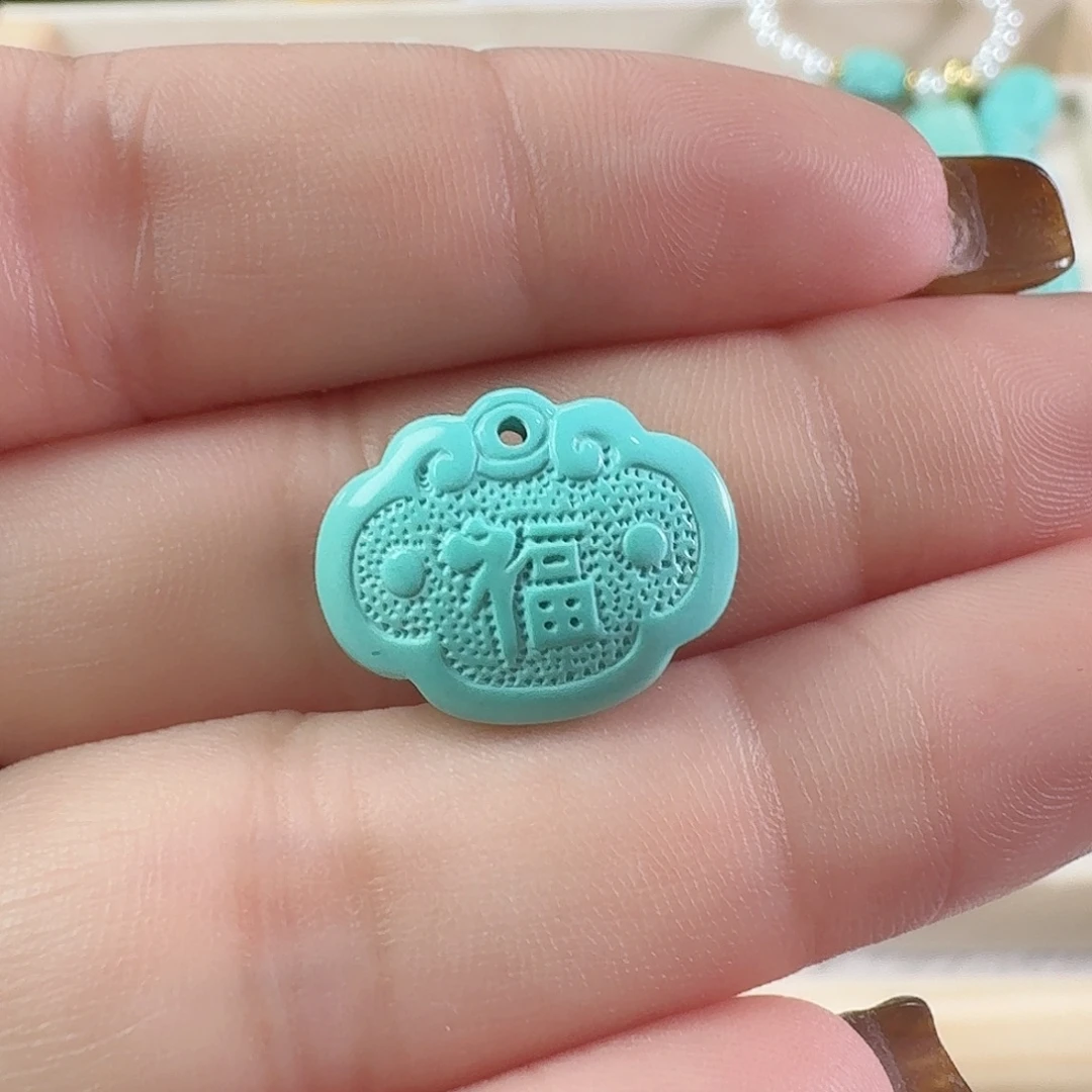 绿松石未镶嵌颈饰