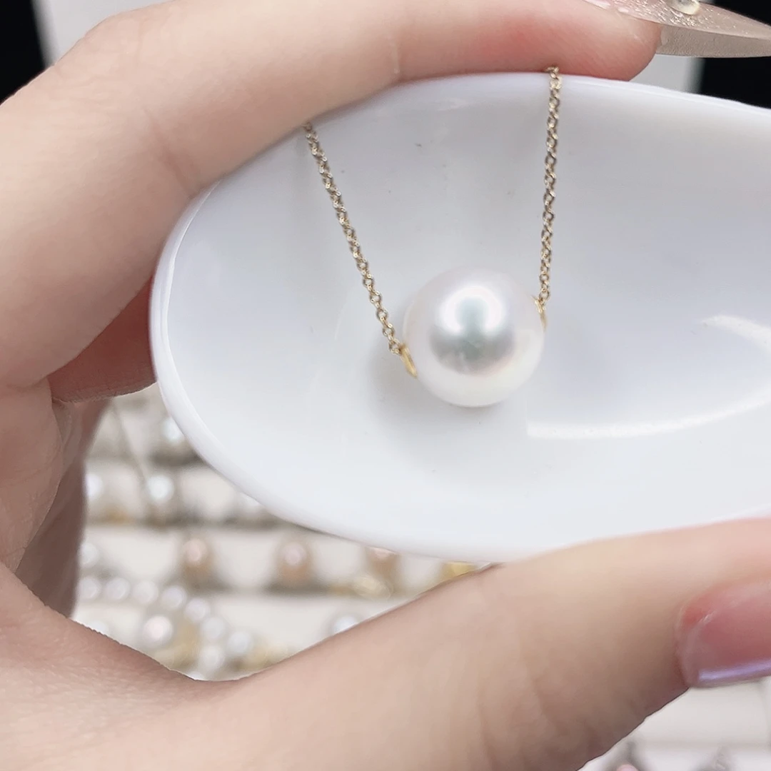 18K金镶嵌吊坠(赠链)淡水珍珠