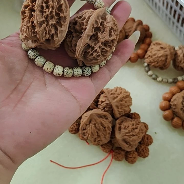 文玩核桃把件39左右大花，加串，福利七