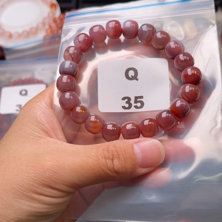 南红玛瑙未镶嵌多样性发货默认微瑕称重10mm