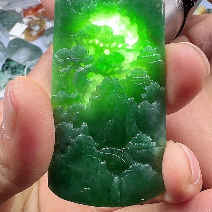 颈饰未镶嵌翡翠缅甸翡翠吊坠