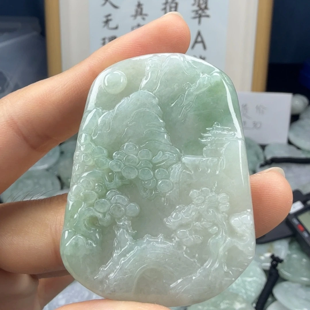 翡翠未镶嵌颈饰翡翠