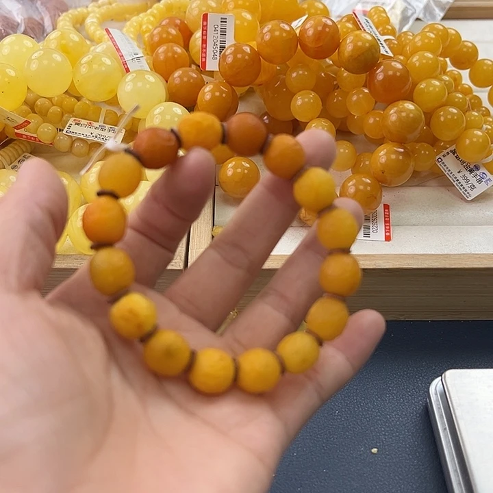 未镶嵌琥珀珠宝奇石