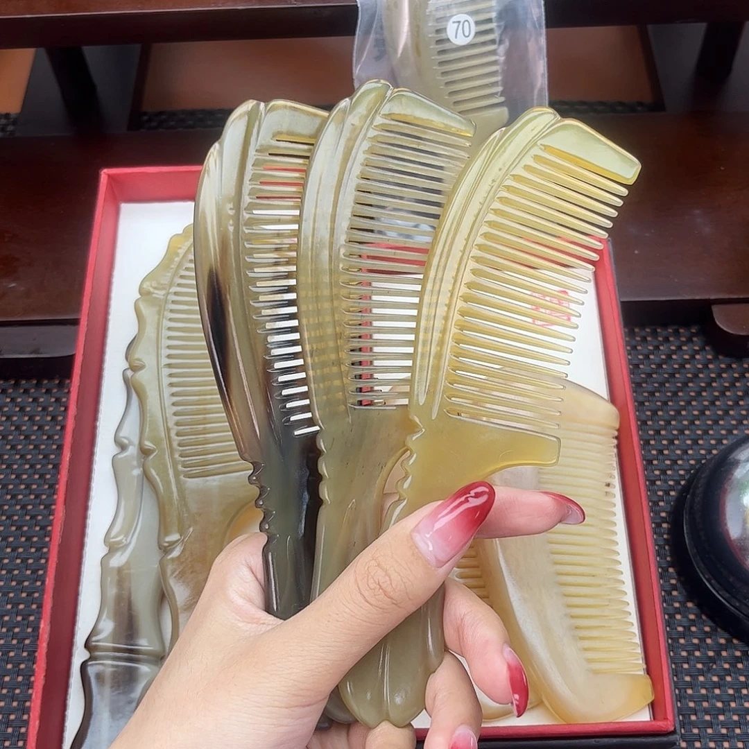 手工制作纯牛角梳子