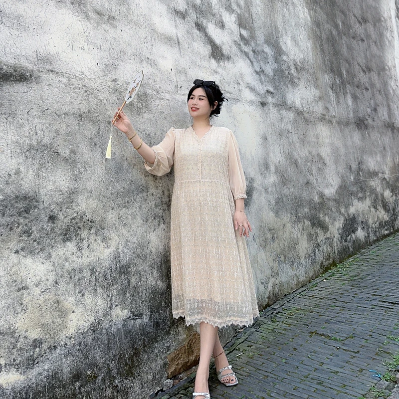 别格秀大码真丝连衣裙夏季新款V领刺绣气质巨显瘦正肩桑蚕丝A字裙