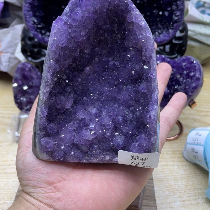 未镶嵌水晶大型摆件（非配饰）