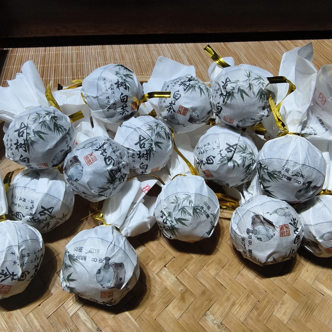 2025年磨烈白茶龙珠160克装