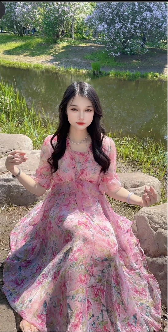 2025新款芙蓉粉温柔风显瘦长裙夏季收腰气质碎花法式