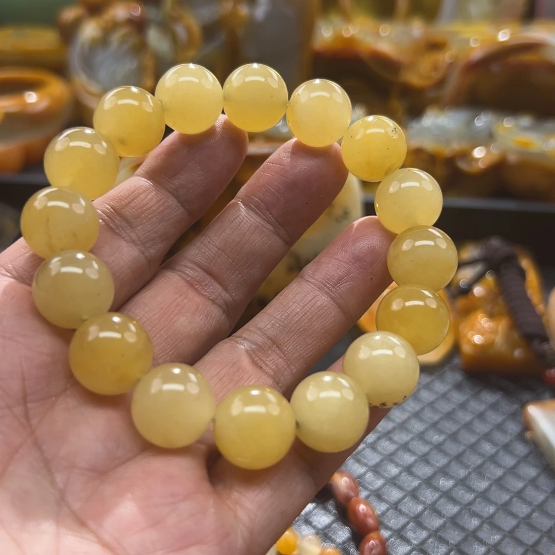 石英质玉未镶嵌颈饰