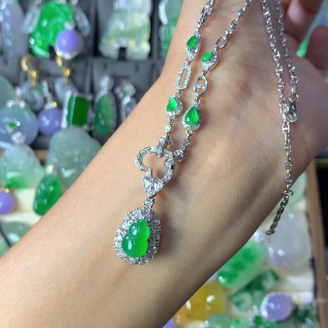 翡翠18K金镶嵌吊坠(不含链)