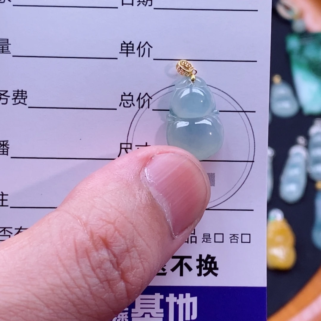 翡翠18K金镶嵌颈饰天然