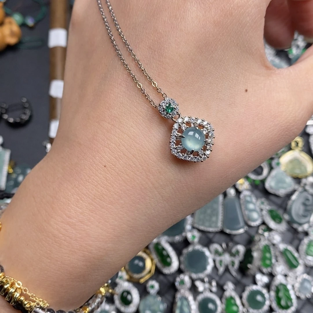 颈饰未镶嵌翡翠翡翠