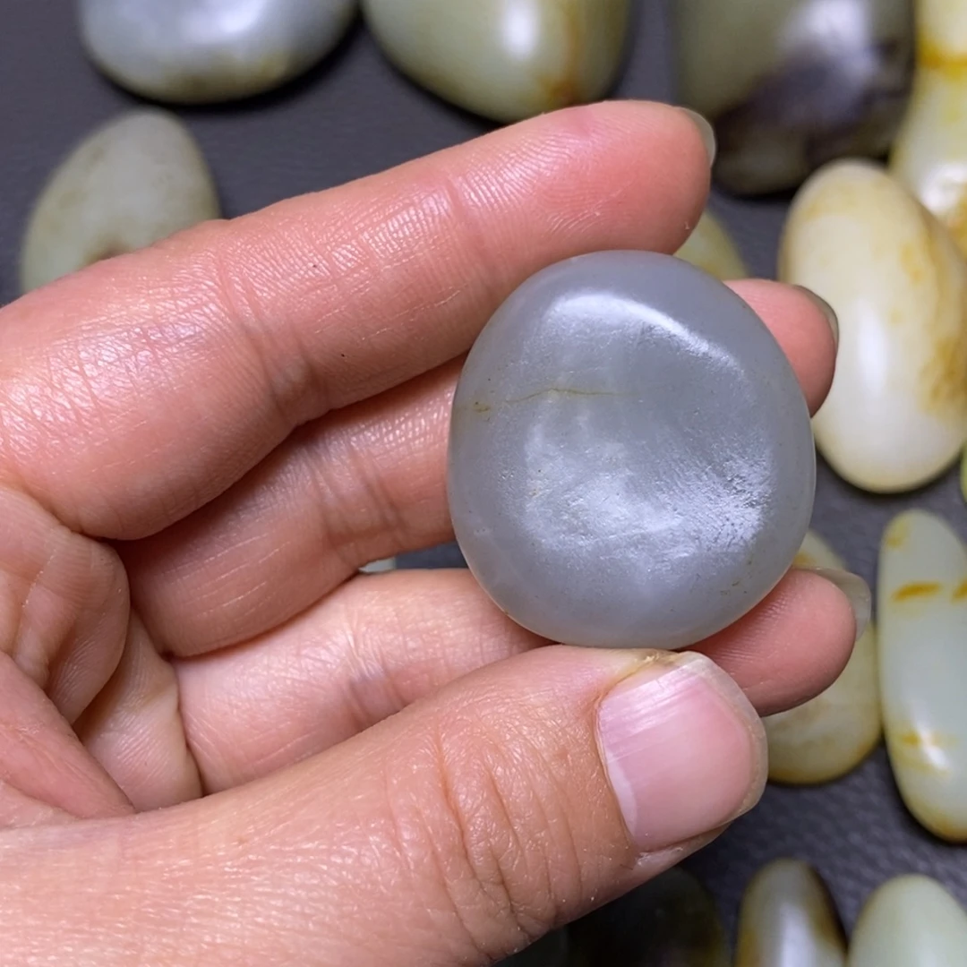 和田玉（糖玉）未镶嵌挂件