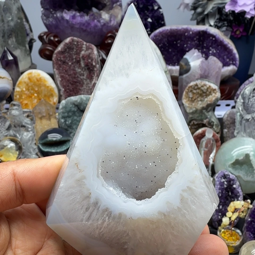 紫晶未镶嵌摆件能量柱