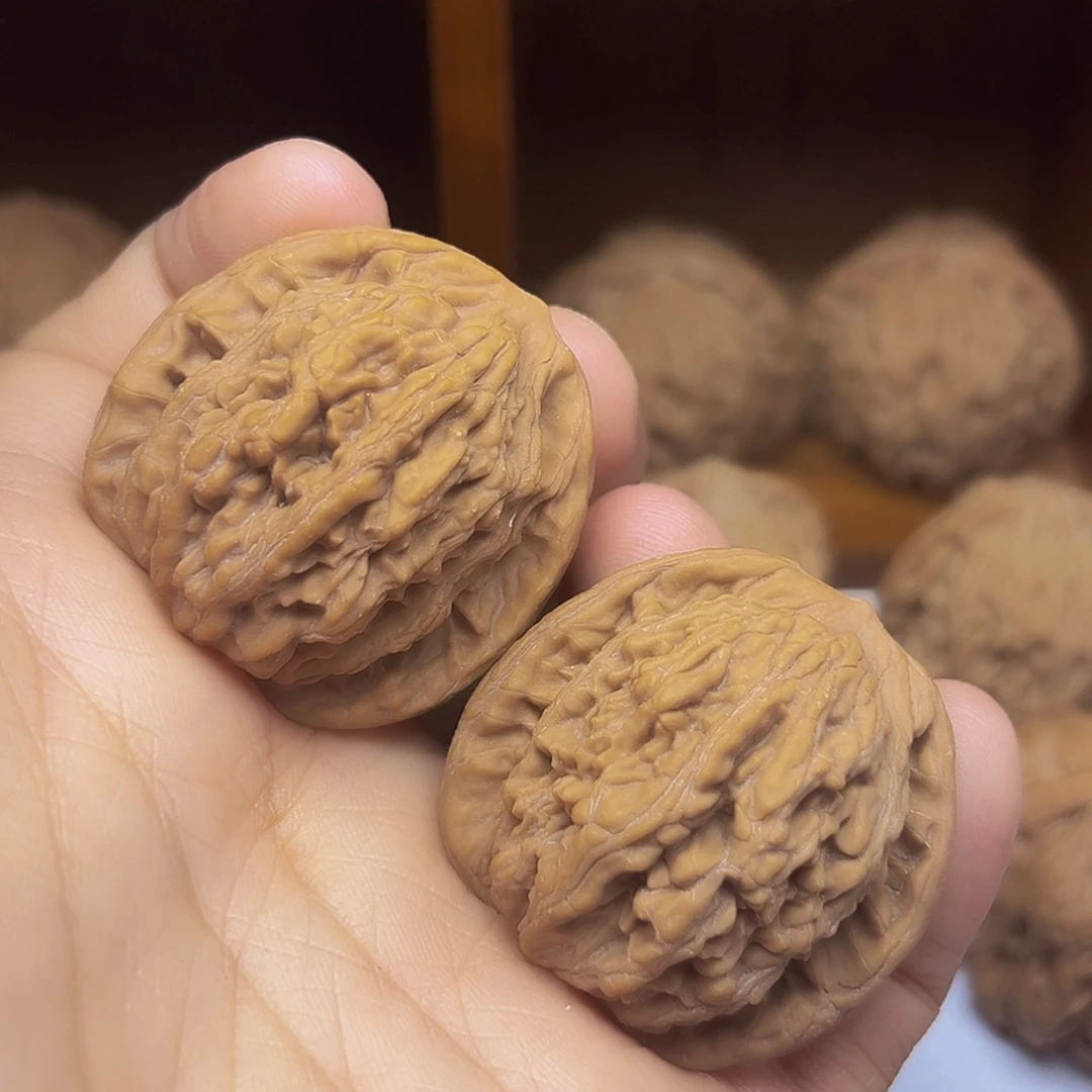 文玩核桃吊坠39麦穗虎头