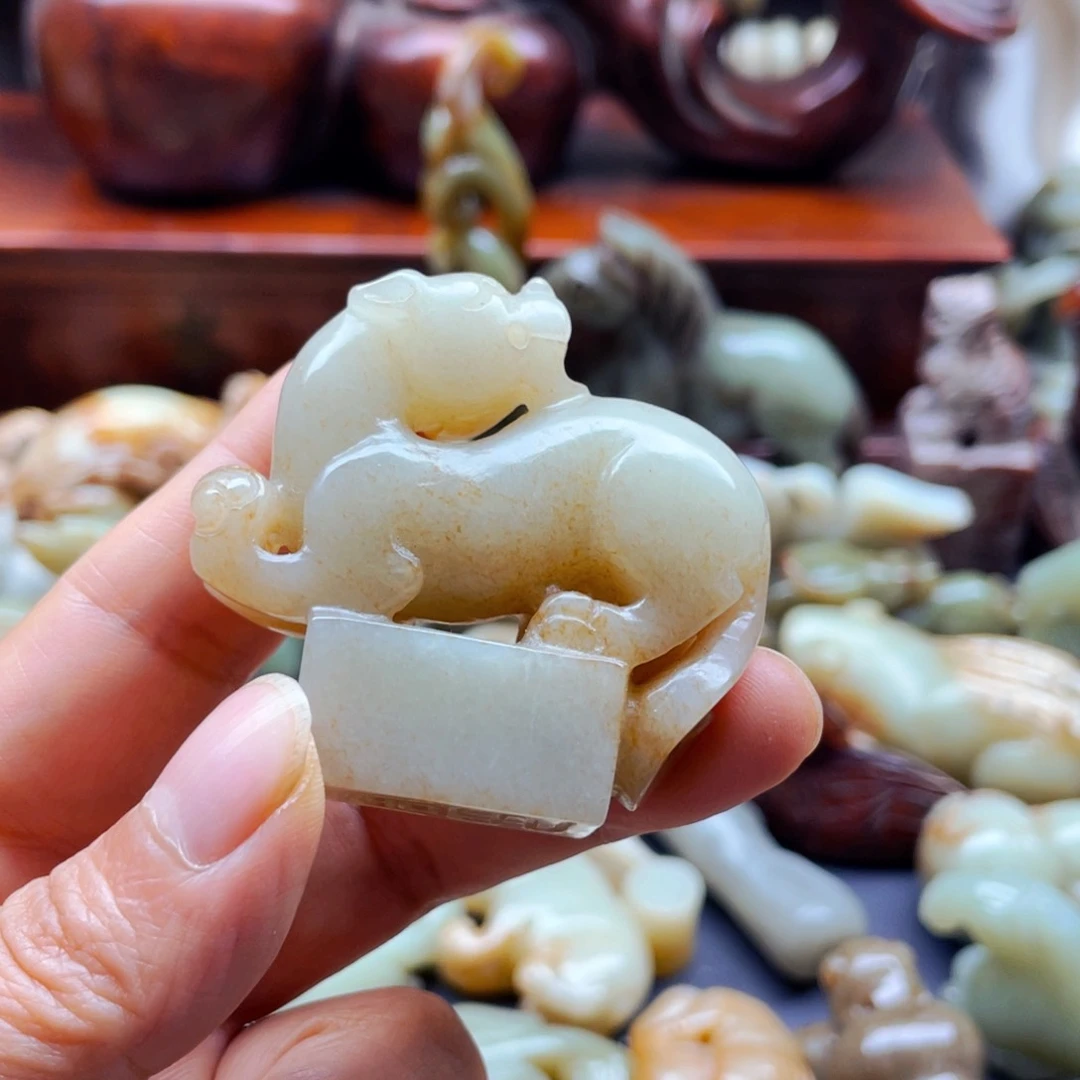 白玉菩提吊坠摆件