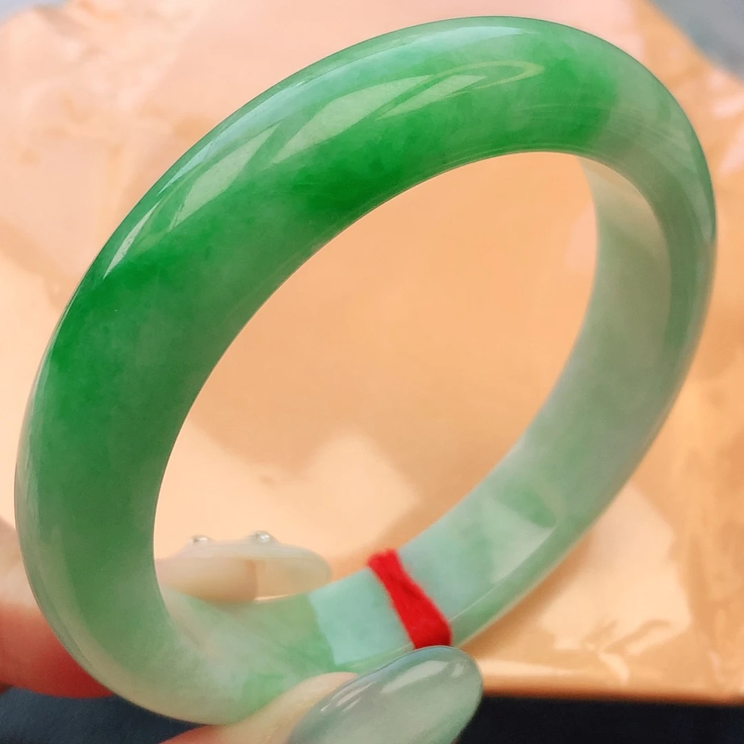 翡翠手镯未镶嵌58圈口882422