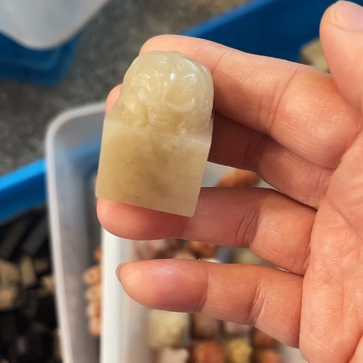 老挝石偏远满百包邮