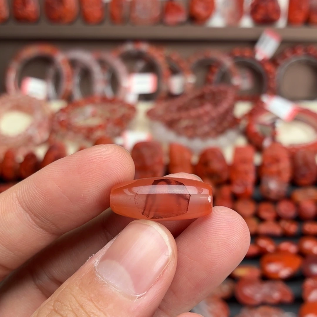 南红玛瑙未镶嵌颈饰桶珠