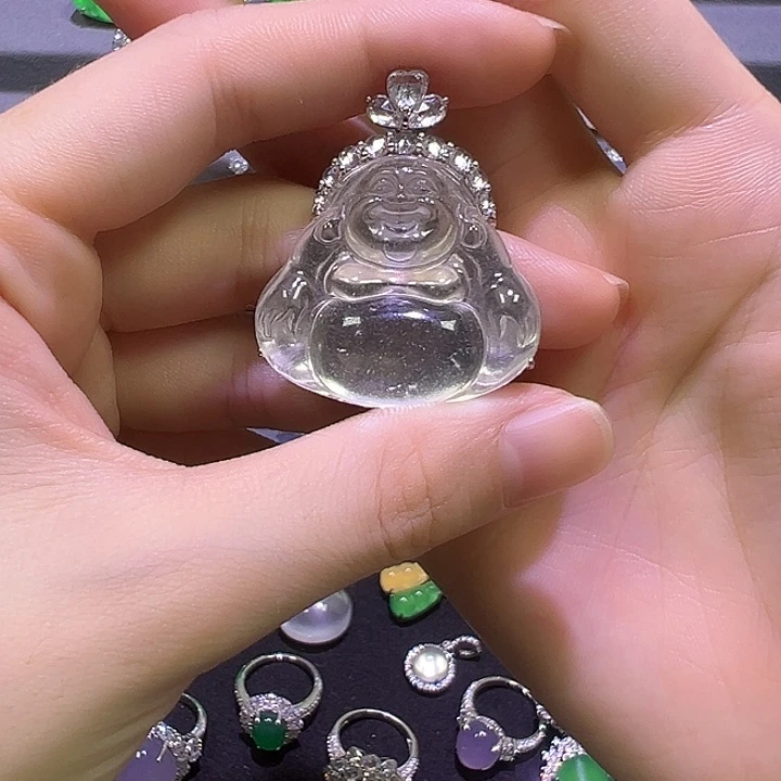 石英质玉未镶嵌颈饰